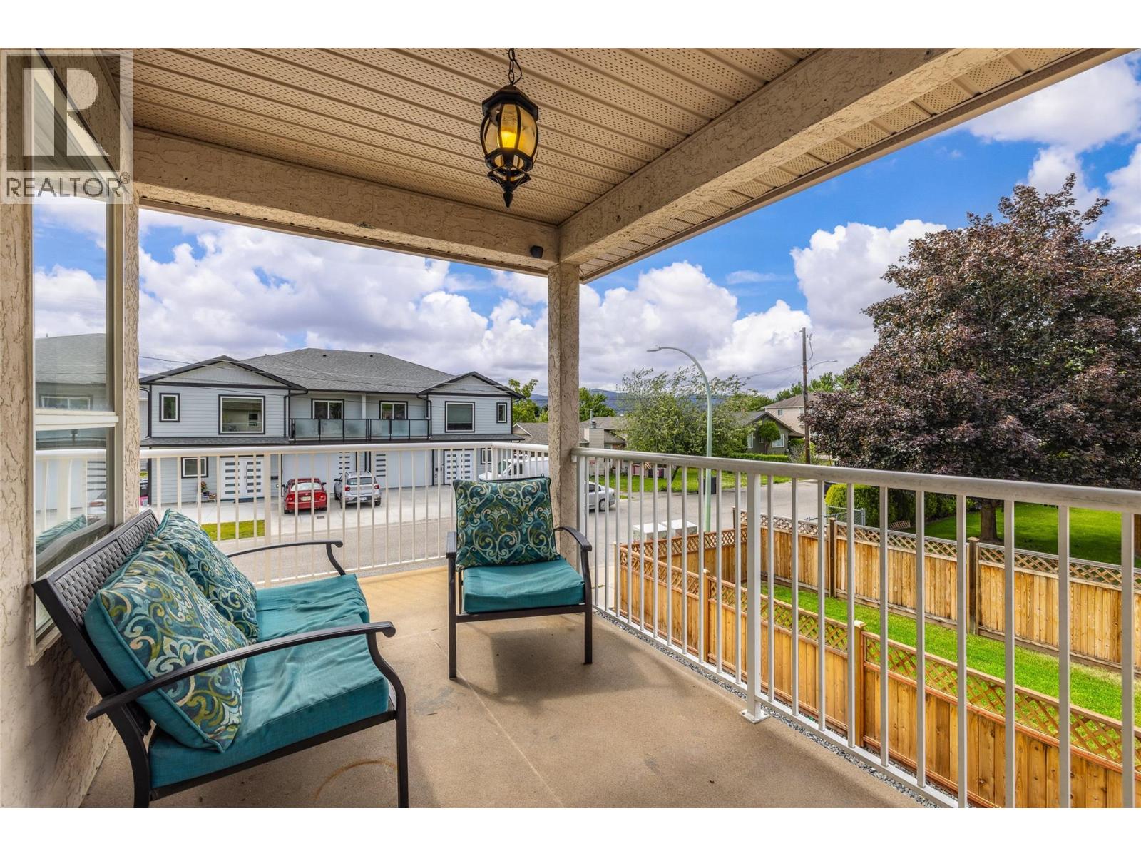 935 Maygard Road, Kelowna, British Columbia  V1X 5X1 - Photo 16 - 10391113