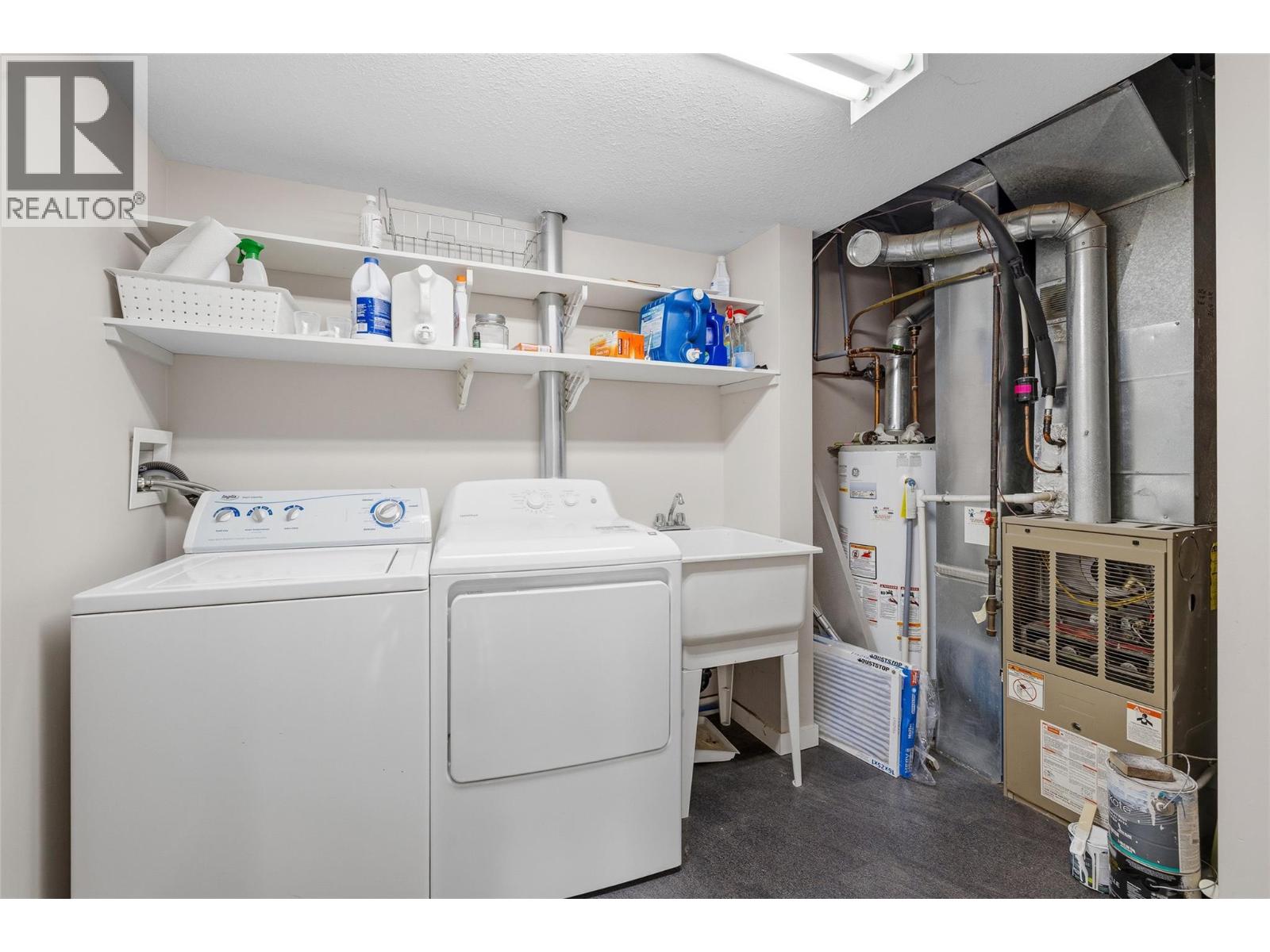 935 Maygard Road, Kelowna, British Columbia  V1X 5X1 - Photo 46 - 10391113