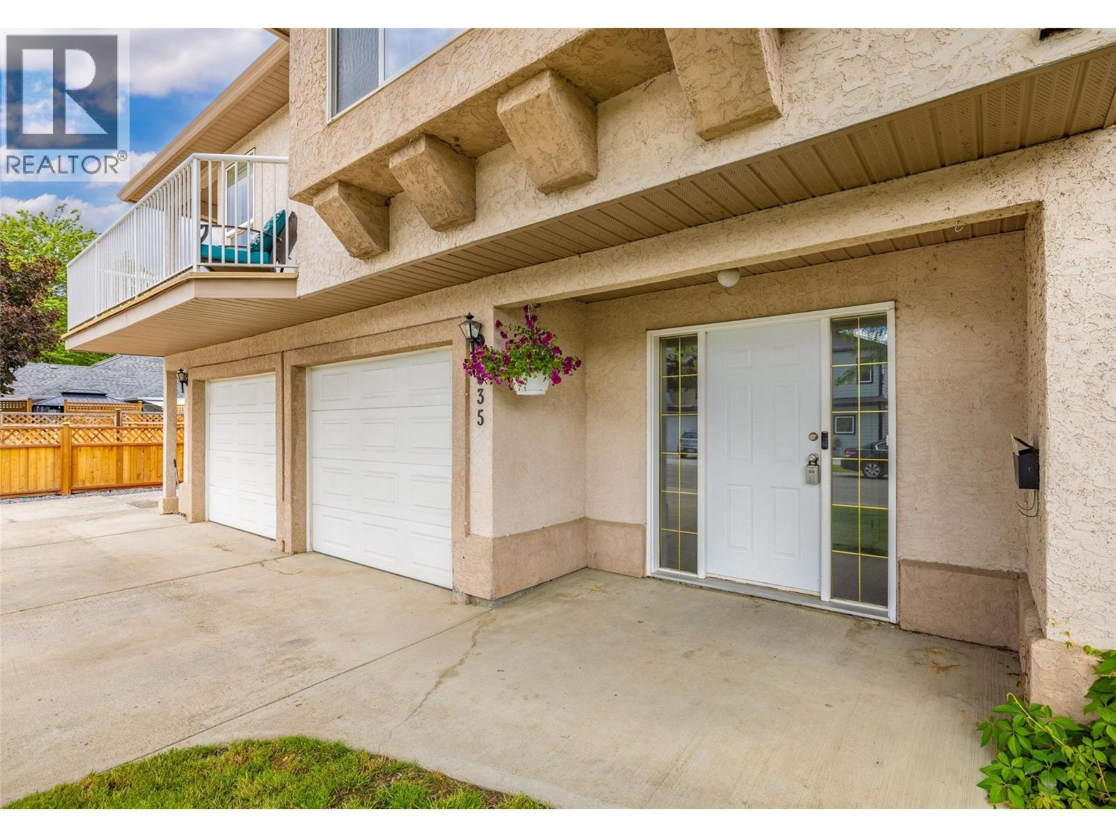 935 Maygard Road, Kelowna, British Columbia  V1X 5X1 - Photo 5 - 10391113