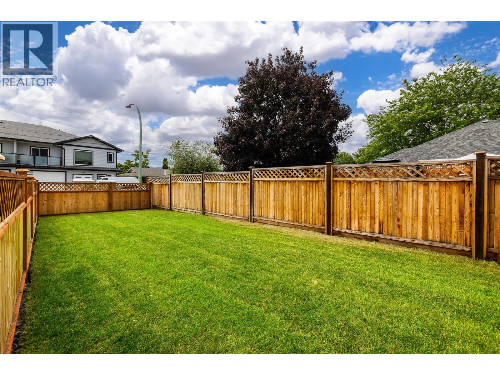 935 Maygard Road, Kelowna, British Columbia  V1X 5X1 - Photo 50 - 10391113
