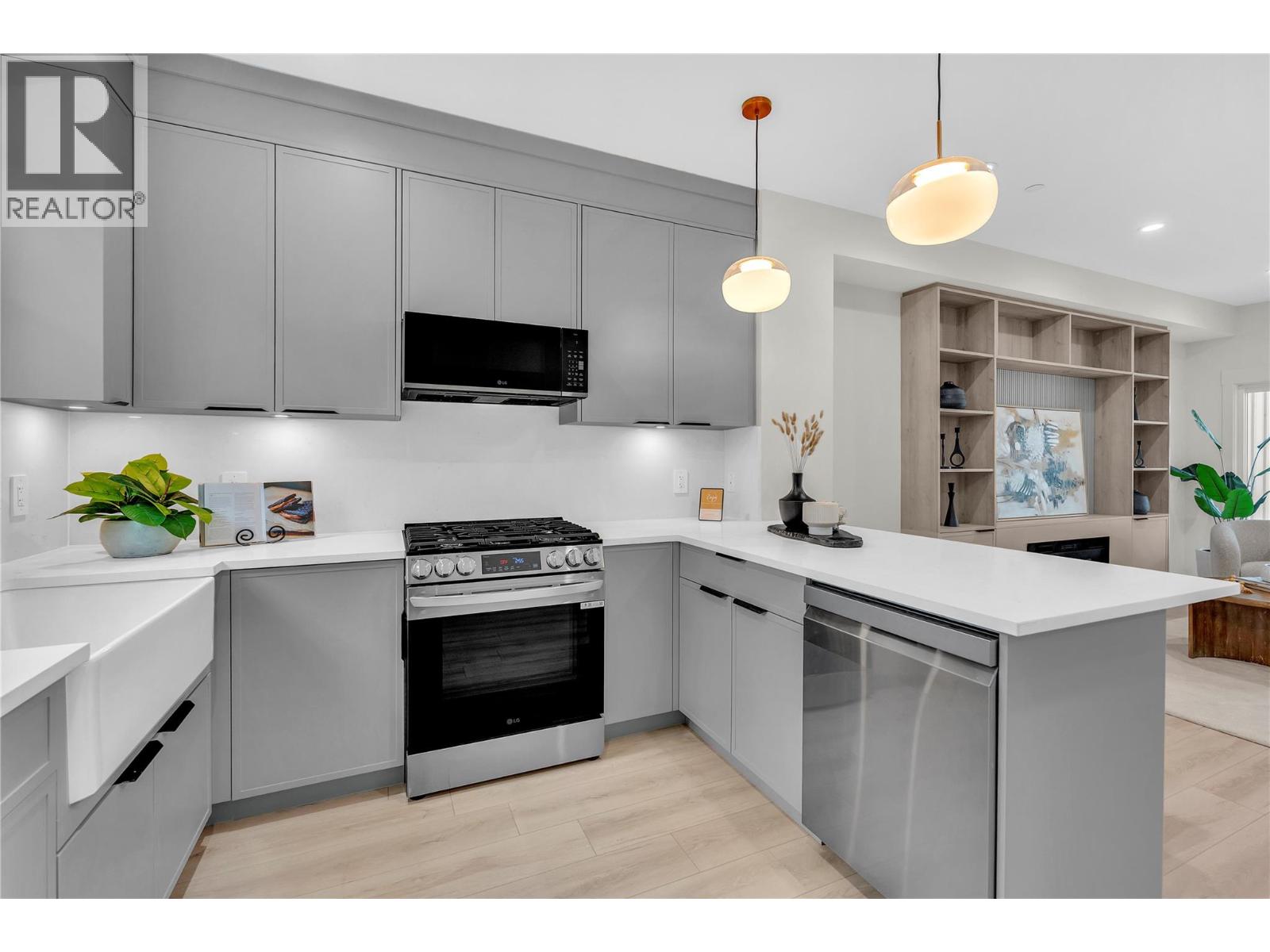 784 Argyle Street Unit# 106, Penticton, British Columbia  V2A 0J6 - Photo 4 - 10391038
