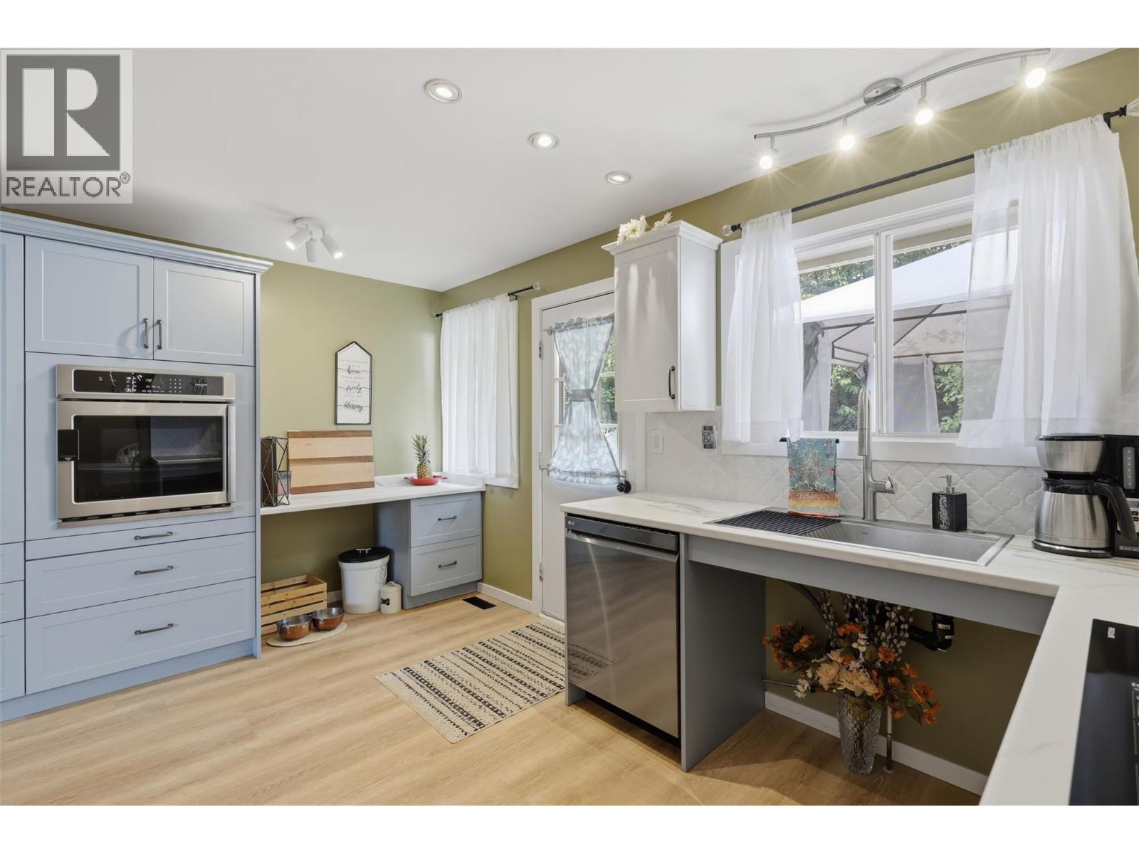 1681 Springhn Place Avenue, Kamloops, British Columbia  V2E 1C6 - Photo 12 - 10390719