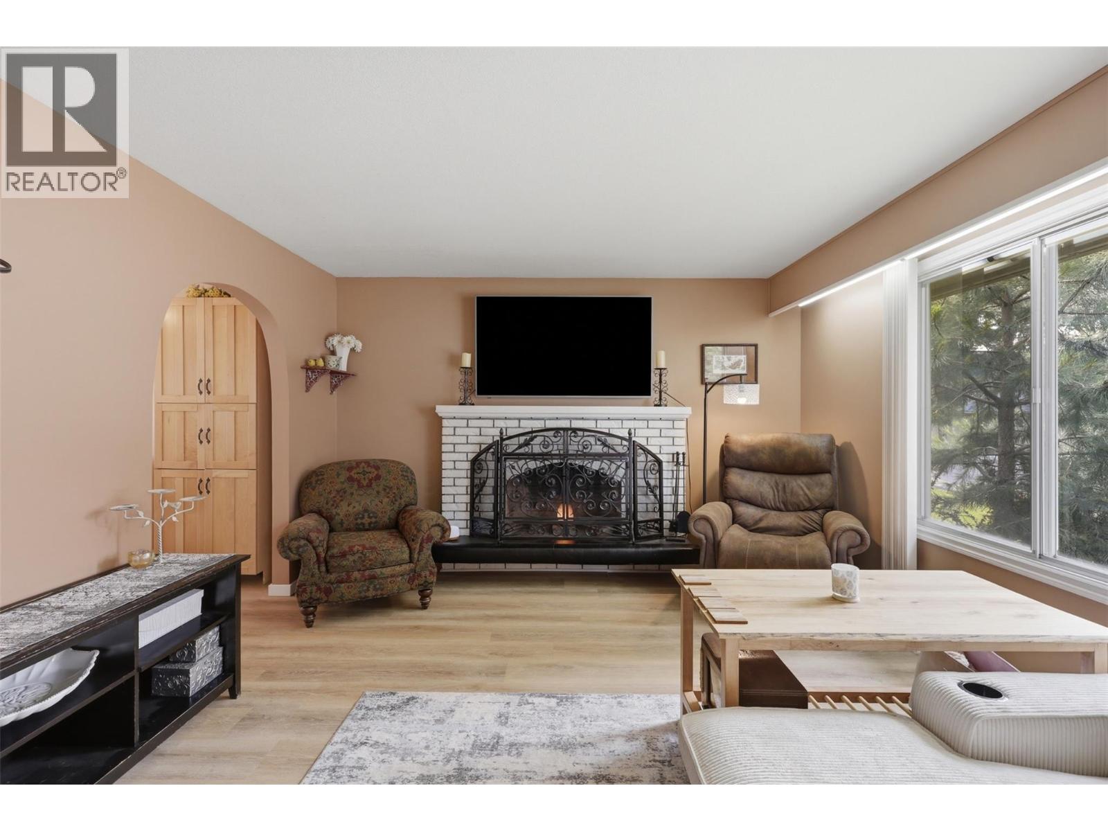1681 Springhn Place Avenue, Kamloops, British Columbia  V2E 1C6 - Photo 6 - 10390719
