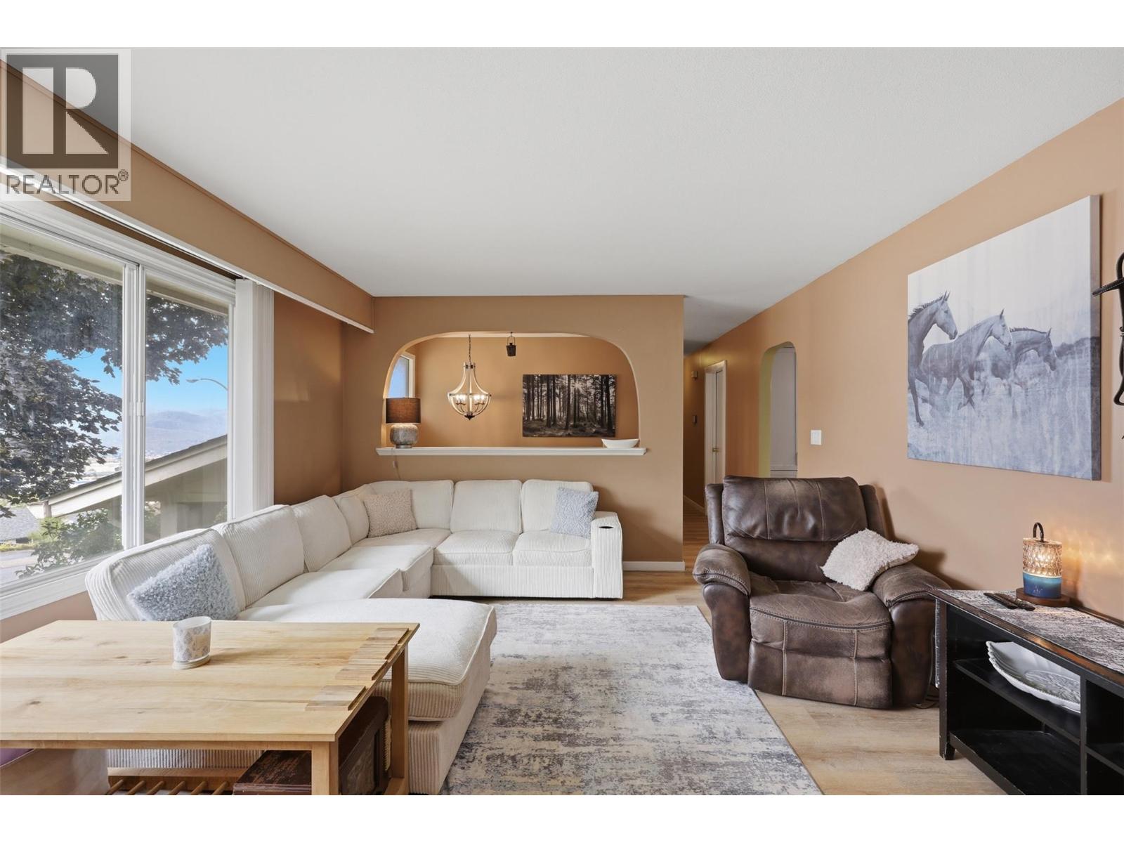1681 Springhn Place Avenue, Kamloops, British Columbia  V2E 1C6 - Photo 7 - 10390719