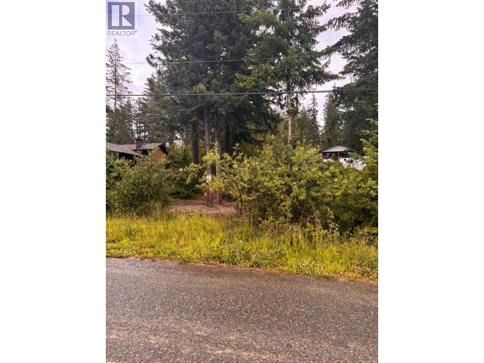 5231 Tallington Drive, Celista, British Columbia  V0E 1M6 - Photo 7 - 10391158