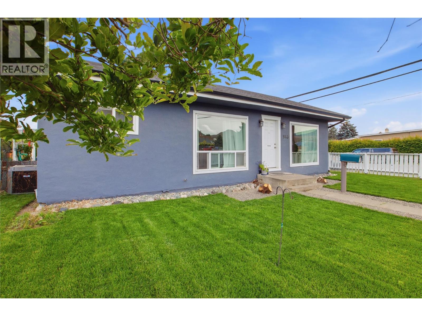 943 Surrey Avenue, Kamloops, British Columbia  V2B 1R1 - Photo 2 - 10391098