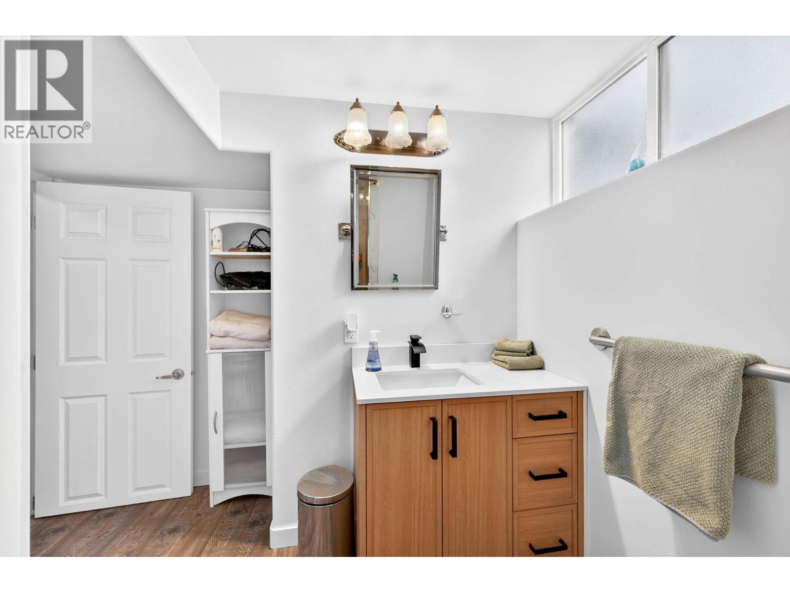 932 Renfrew Avenue, Kamloops, British Columbia  V2B 3X5 - Photo 28 - 10390845