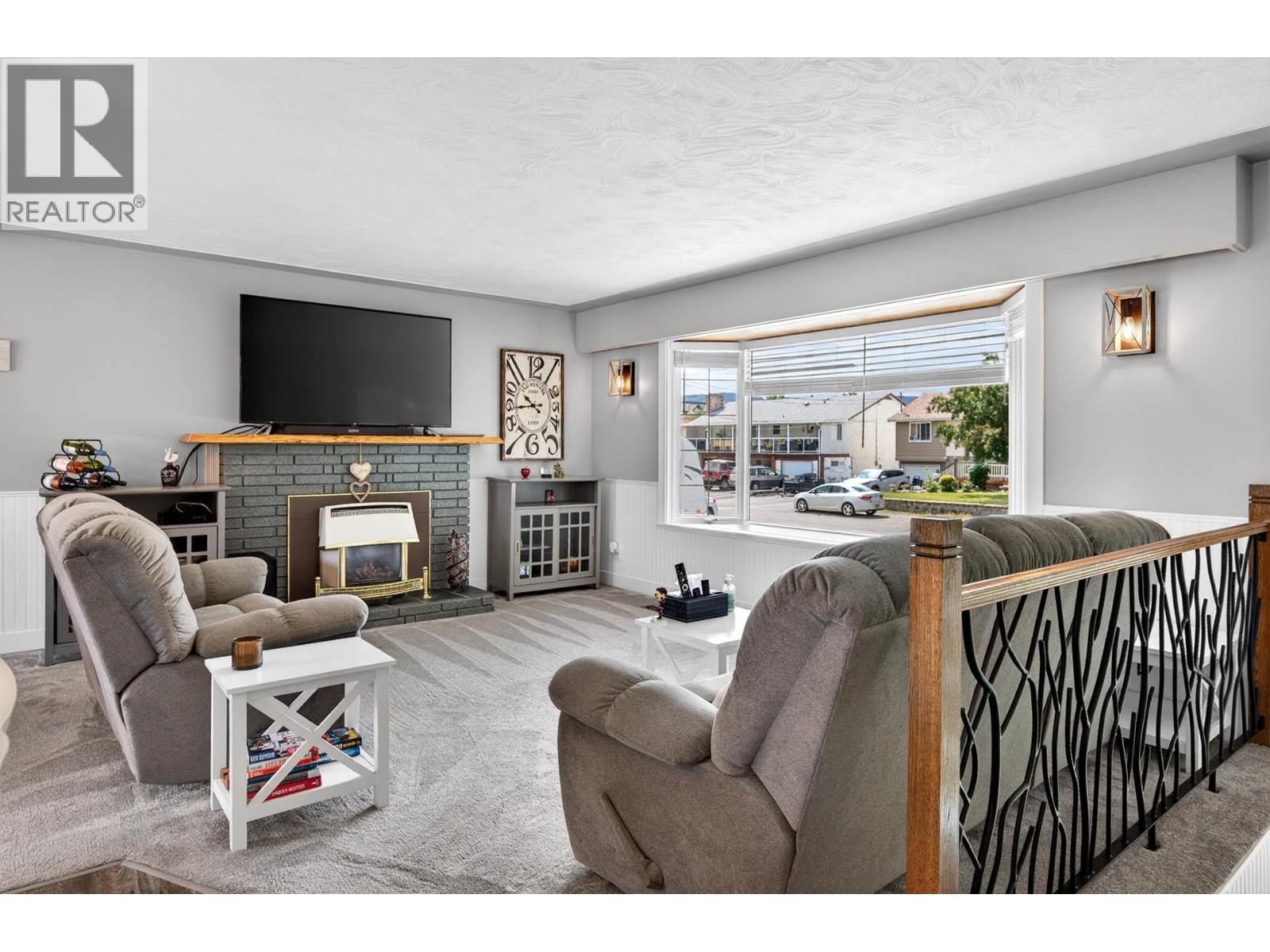 932 Renfrew Avenue, Kamloops, British Columbia  V2B 3X5 - Photo 5 - 10390845