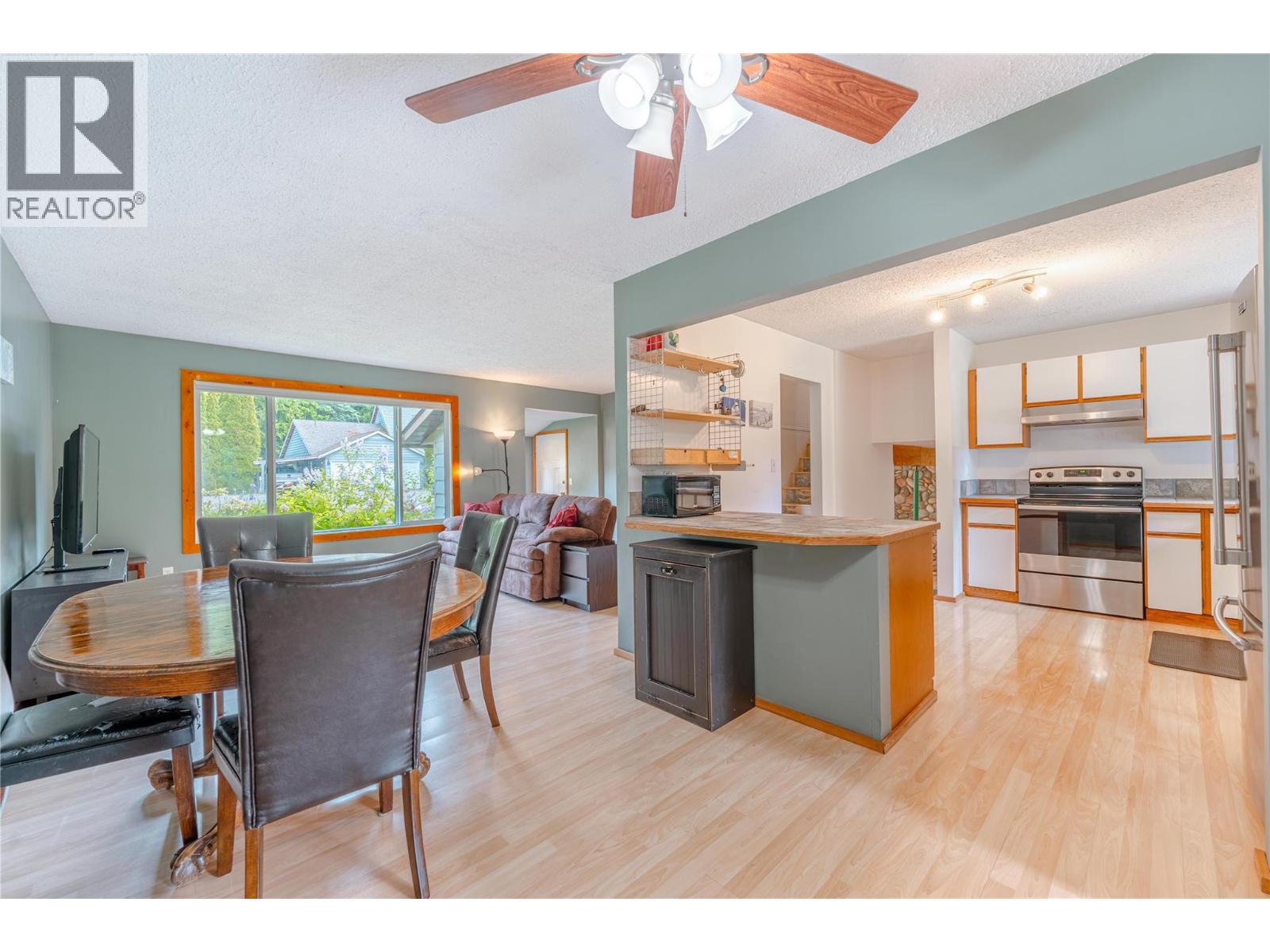 1897 Forest Drive, Revelstoke, British Columbia  V0E 2S1 - Photo 15 - 10389365