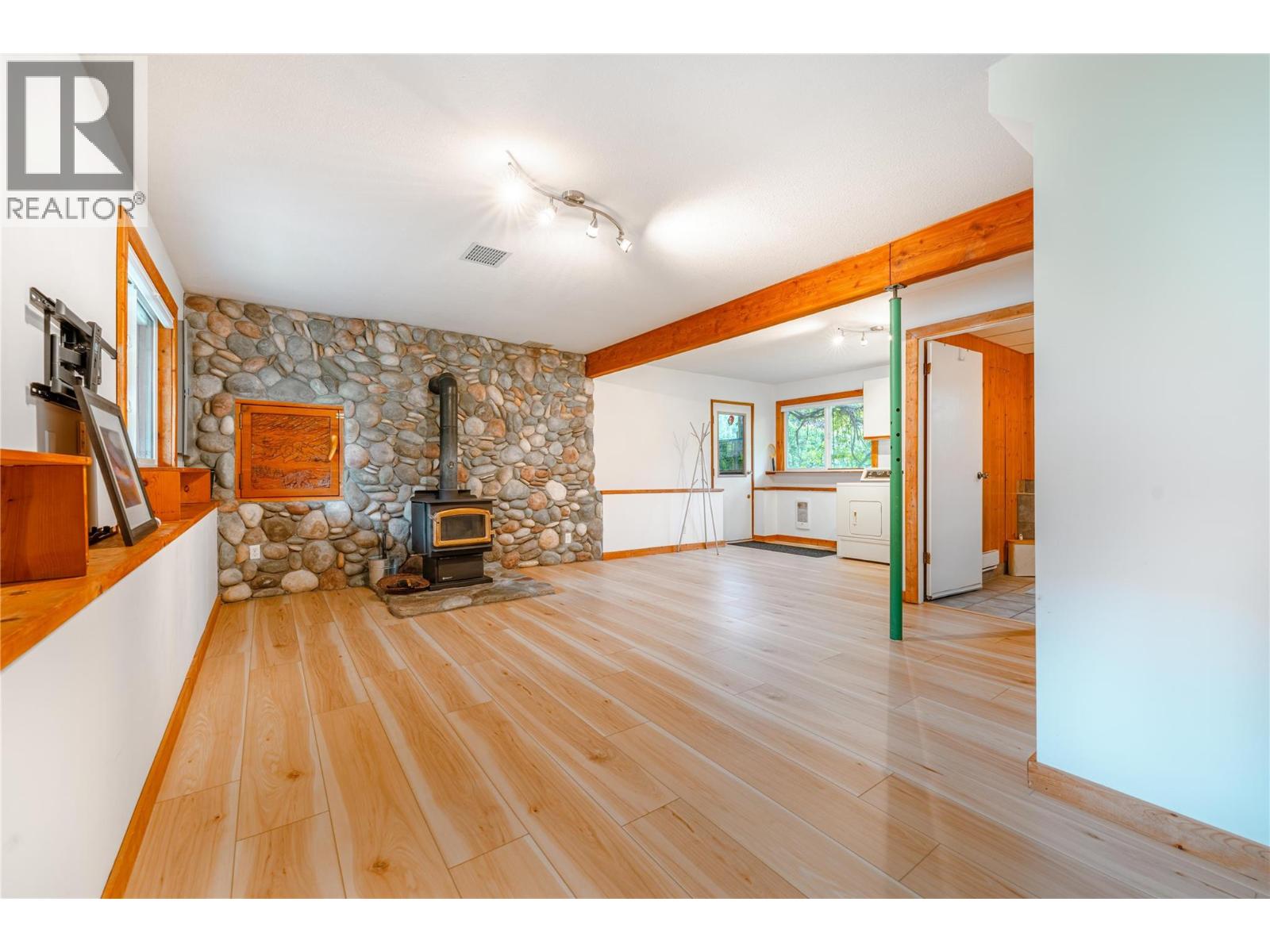 1897 Forest Drive, Revelstoke, British Columbia  V0E 2S1 - Photo 33 - 10389365
