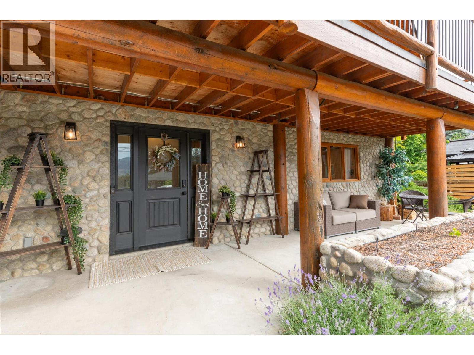 4220 6th Avenue, Peachland, British Columbia  V0H 1X5 - Photo 3 - 10390099