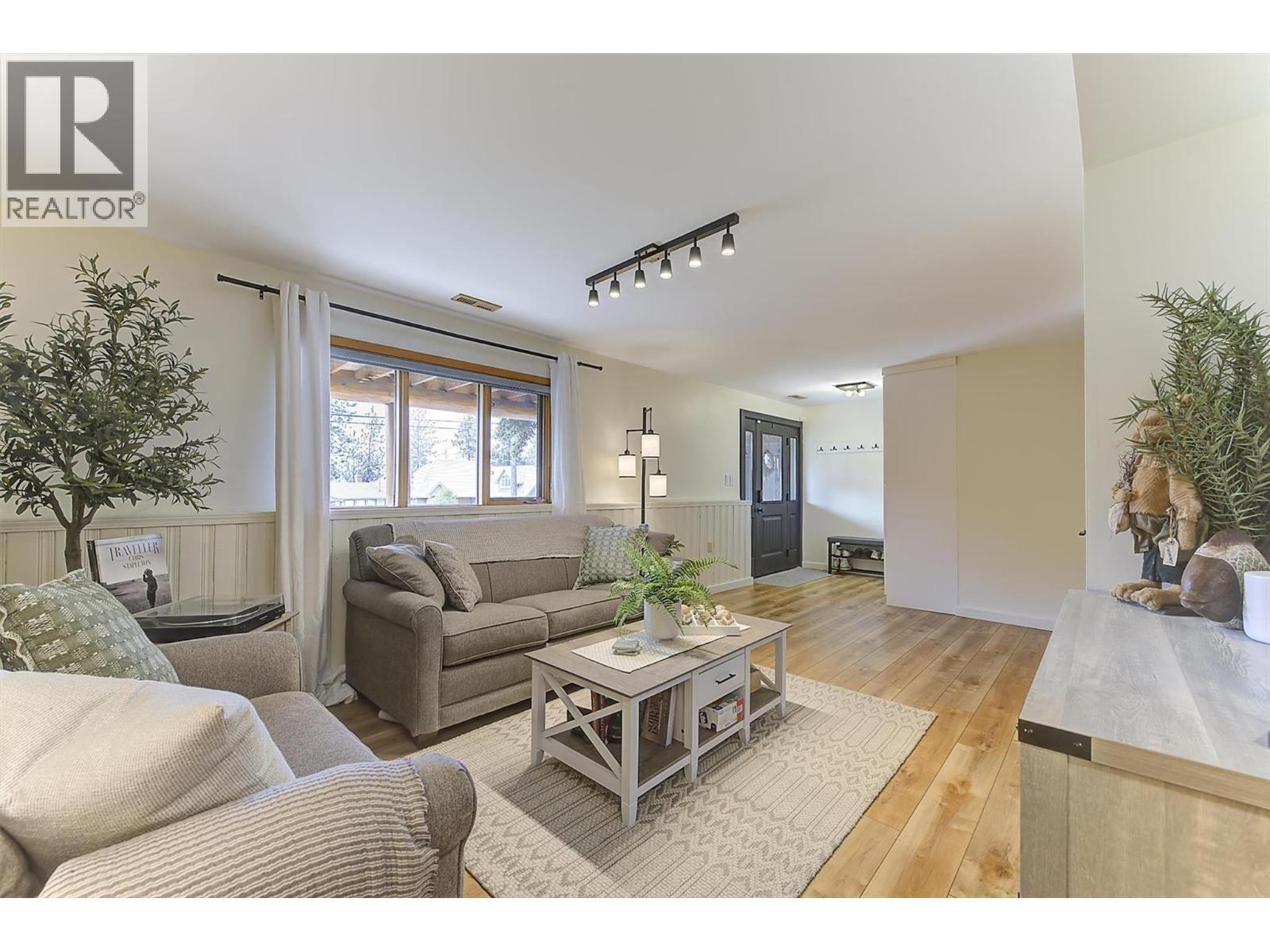 4220 6th Avenue, Peachland, British Columbia  V0H 1X5 - Photo 40 - 10390099