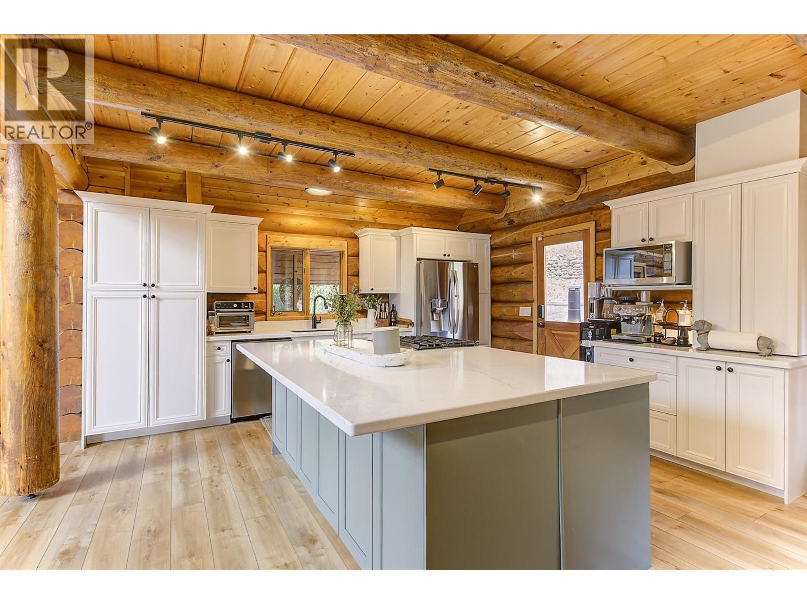 4220 6th Avenue, Peachland, British Columbia  V0H 1X5 - Photo 6 - 10390099