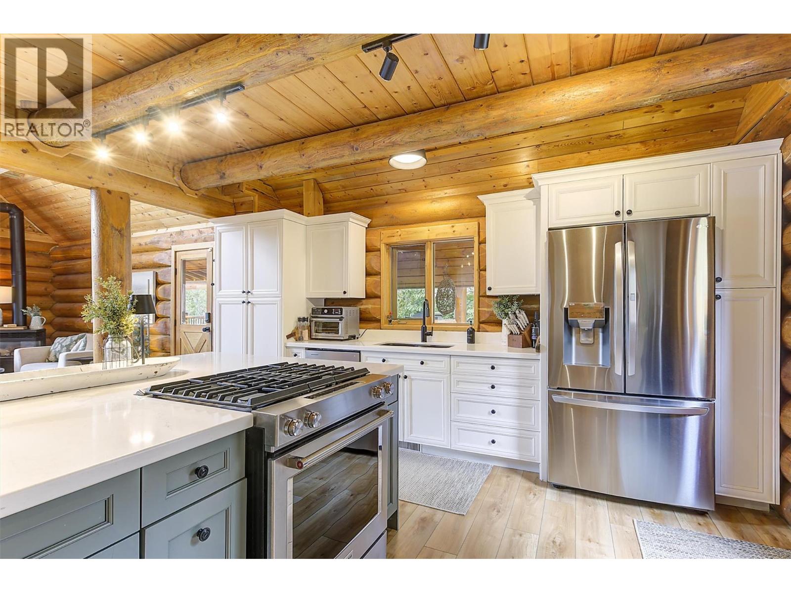 4220 6th Avenue, Peachland, British Columbia  V0H 1X5 - Photo 7 - 10390099