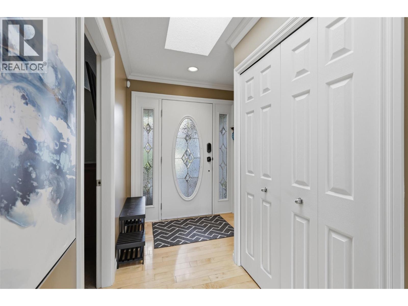 1651 Valleyview Drive Unit# 10, Kamloops, British Columbia  V2C 0A4 - Photo 3 - 10391199