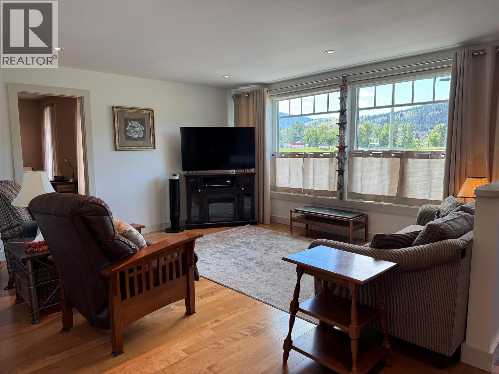 1451 Canford Avenue, Merritt, British Columbia  V1K 1B8 - Photo 9 - 10391081