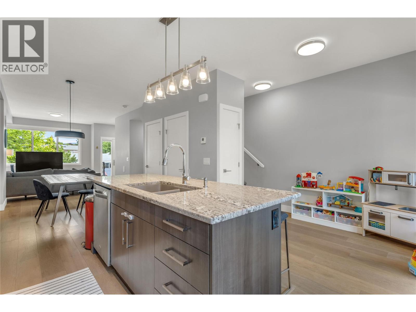 300 Drysdale Boulevard Unit# 19, Kelowna, British Columbia  V1V 3E6 - Photo 11 - 10389625