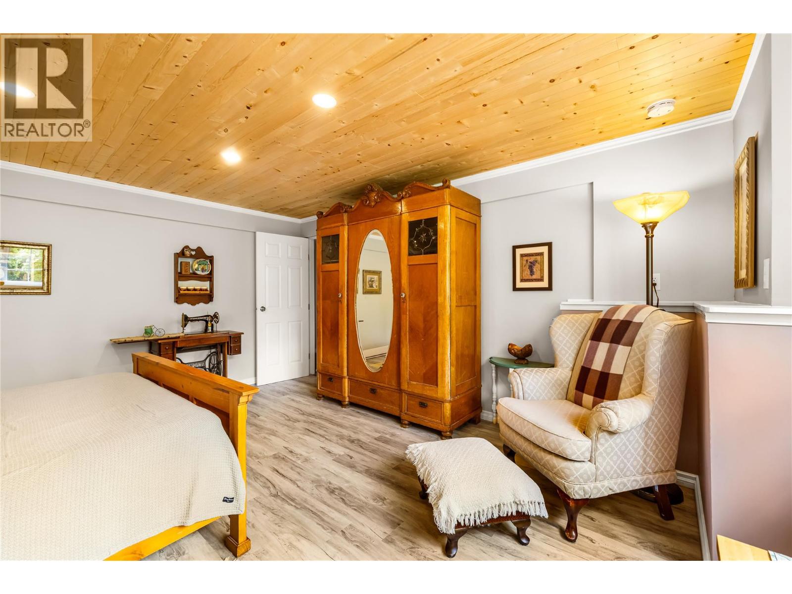 16096 Crawford Creek Road, Crawford Bay, British Columbia  V0B 1E0 - Photo 44 - 10391131