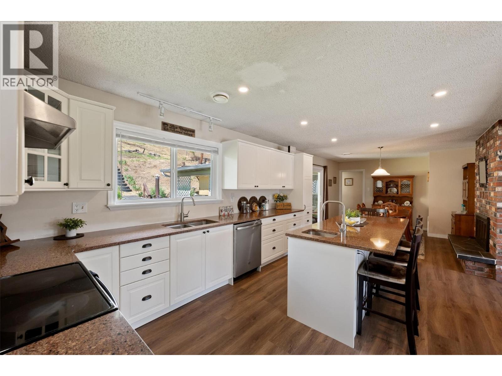 465 Pineview Drive, Kaleden, British Columbia  V0H 1K0 - Photo 8 - 10391177