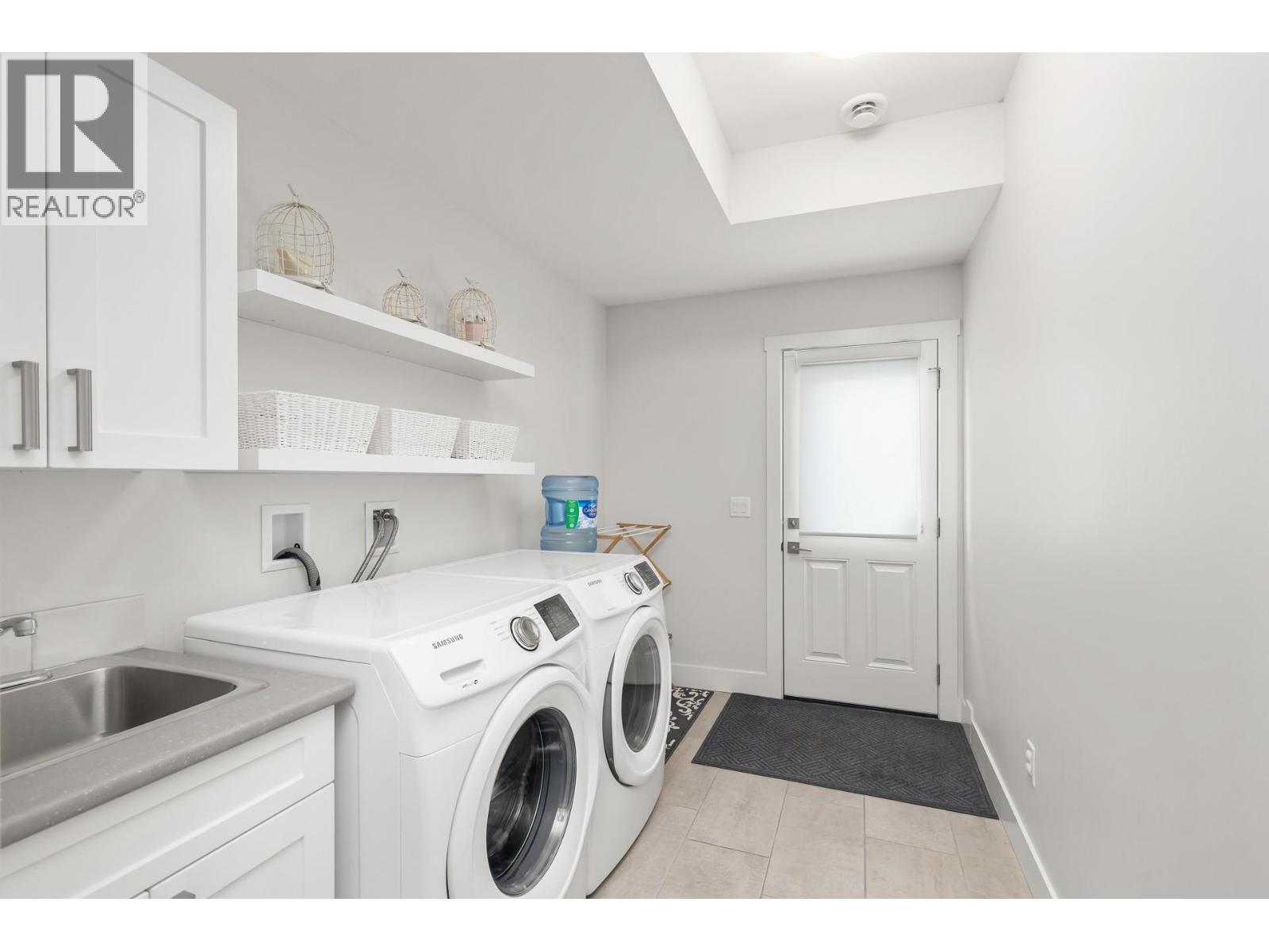 2612 Paramount Drive, West Kelowna, British Columbia  V4T 3N3 - Photo 33 - 10391172