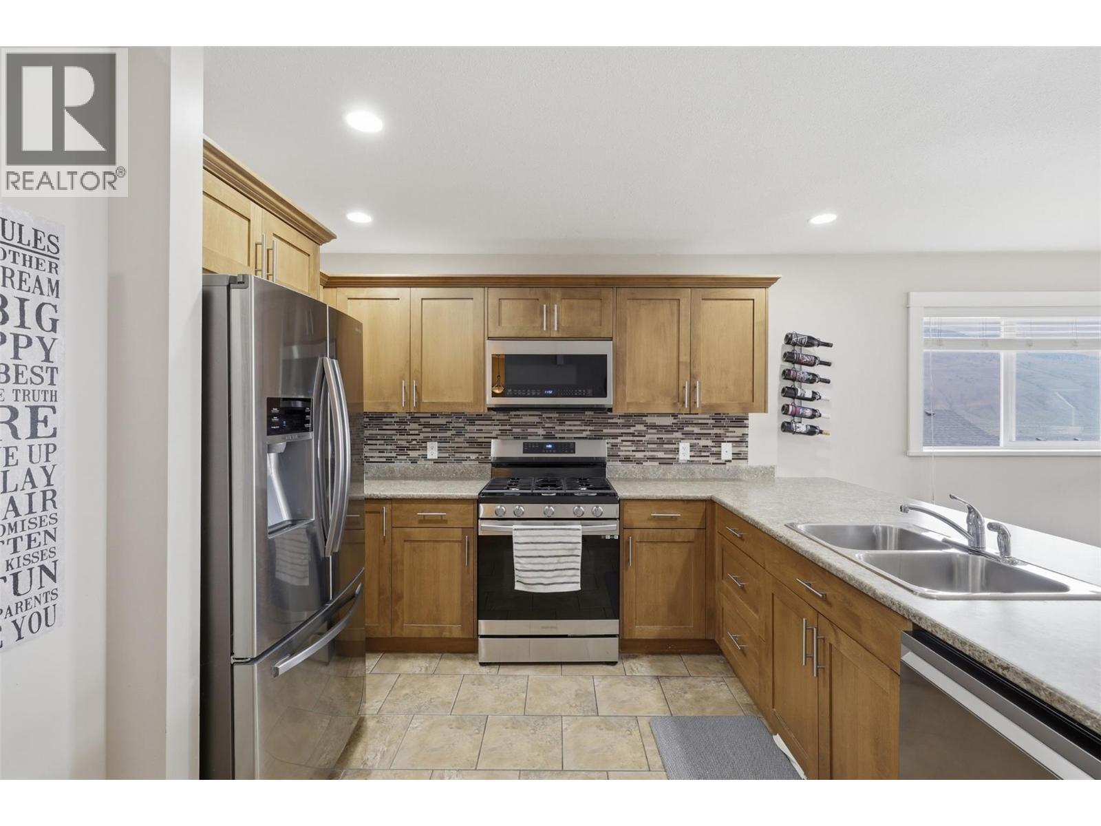 900 Stagecoach Drive Unit# 48, Kamloops, British Columbia  V2B 0B7 - Photo 8 - 10391143