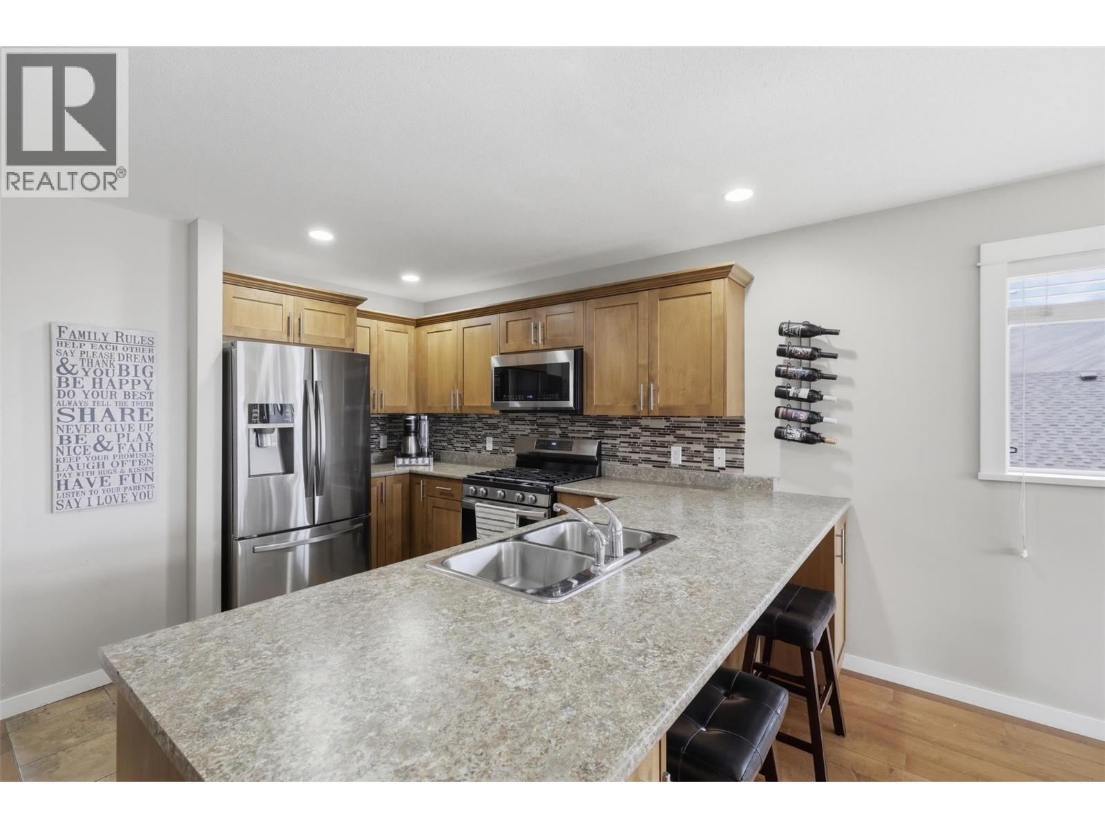 900 Stagecoach Drive Unit# 48, Kamloops, British Columbia  V2B 0B7 - Photo 9 - 10391143