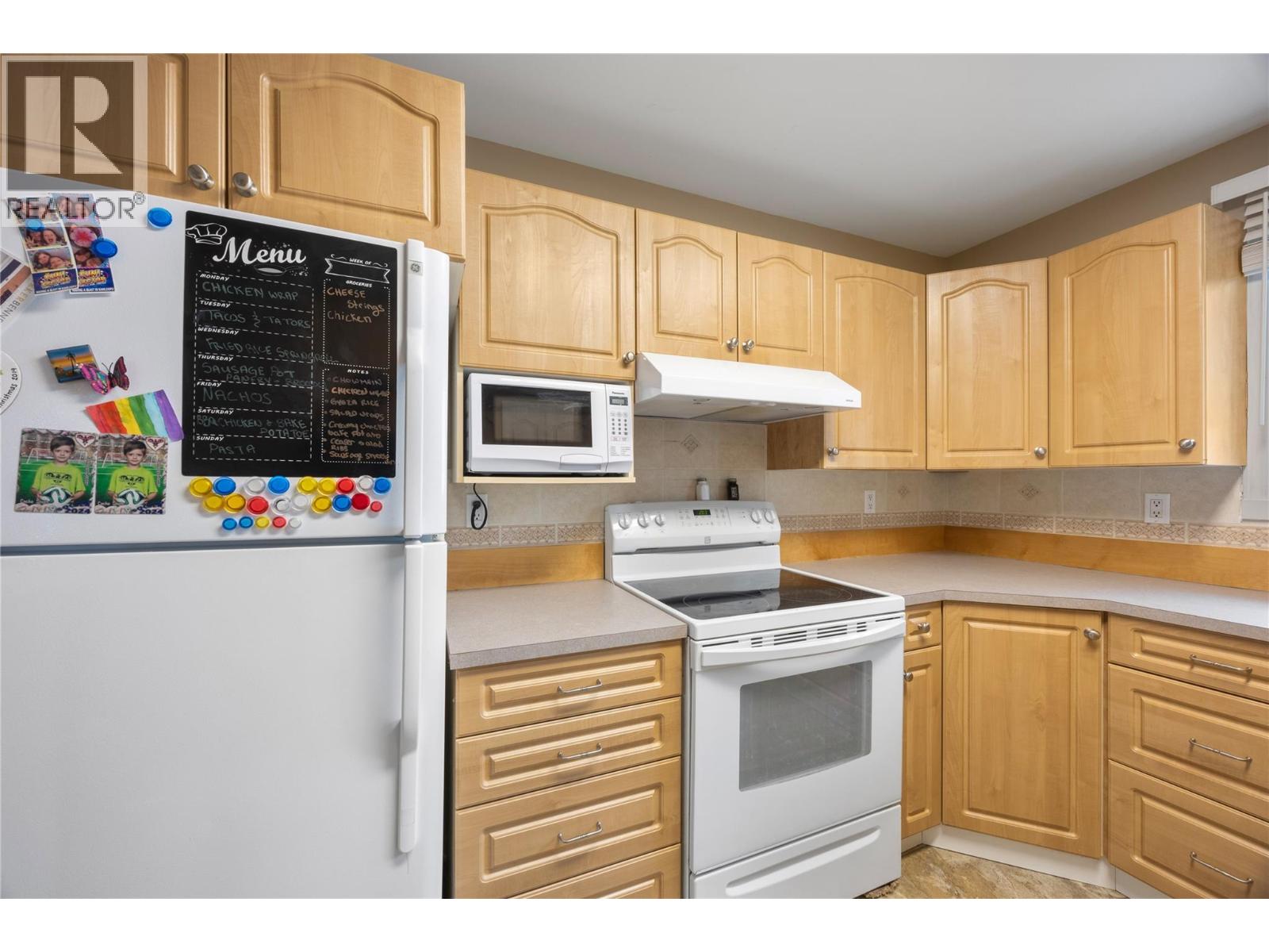 368 Waddington Drive, Kamloops, British Columbia  V2E 1M5 - Photo 14 - 10391034