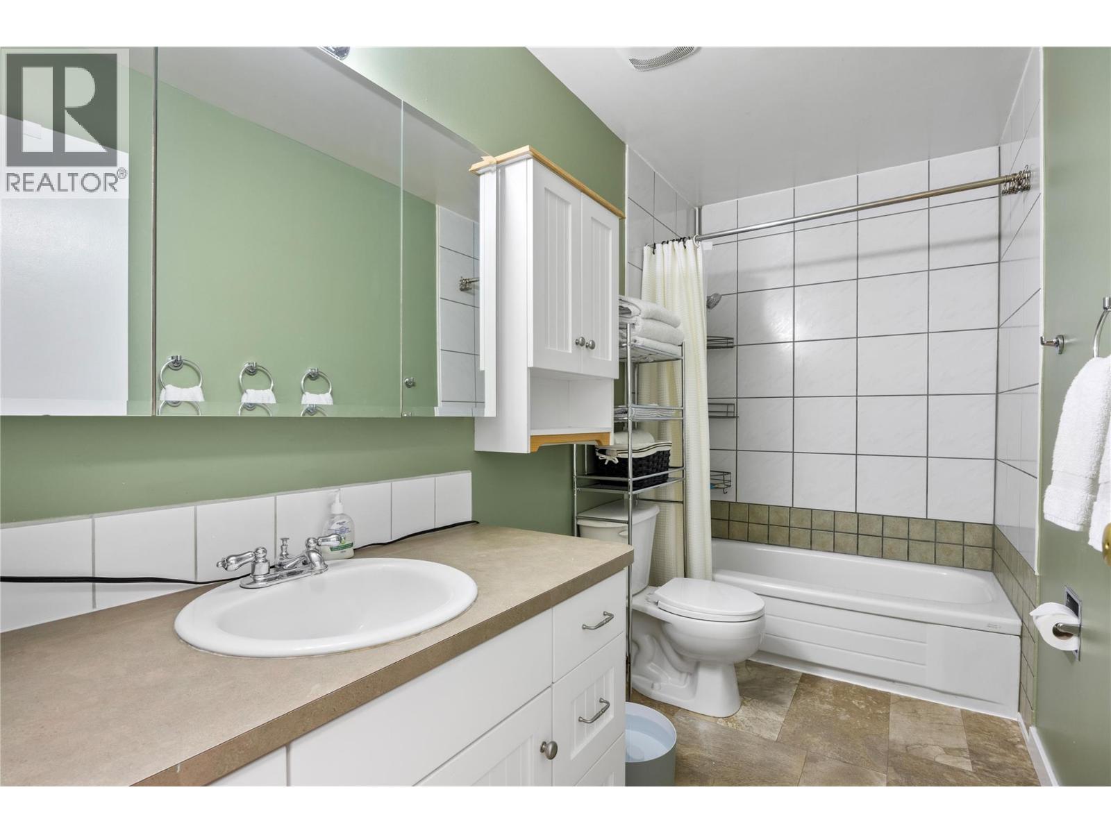 368 Waddington Drive, Kamloops, British Columbia  V2E 1M5 - Photo 15 - 10391034