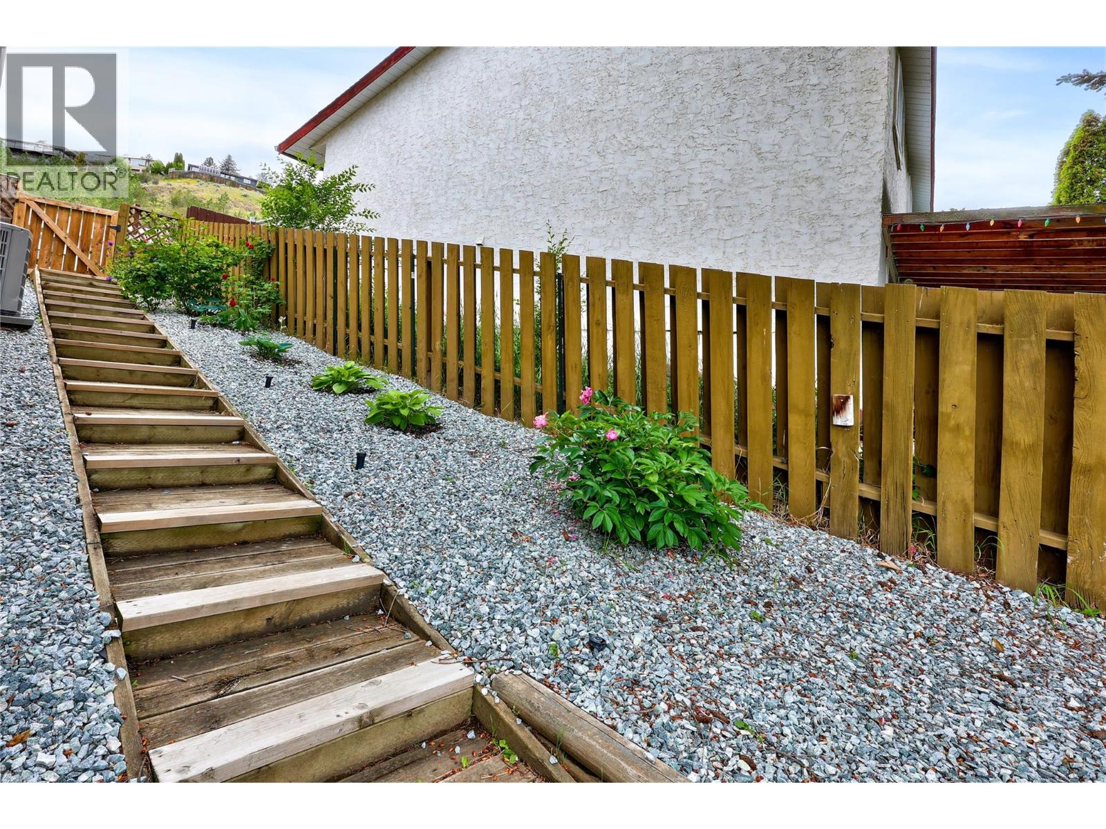 368 Waddington Drive, Kamloops, British Columbia  V2E 1M5 - Photo 32 - 10391034