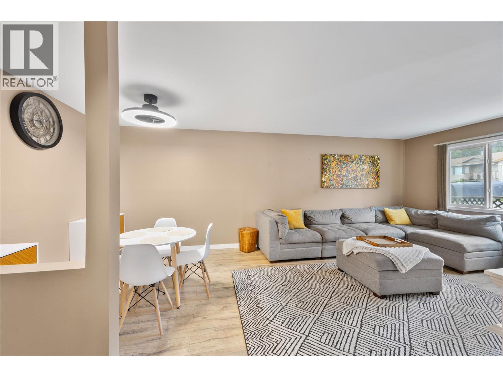 368 Waddington Drive, Kamloops, British Columbia  V2E 1M5 - Photo 8 - 10391034