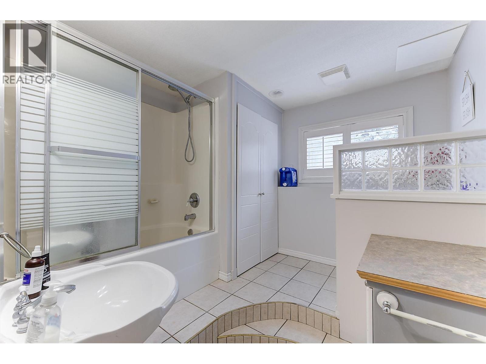 1778 Smithson Drive, Kelowna, British Columbia  V1Y 4E3 - Photo 21 - 10390408