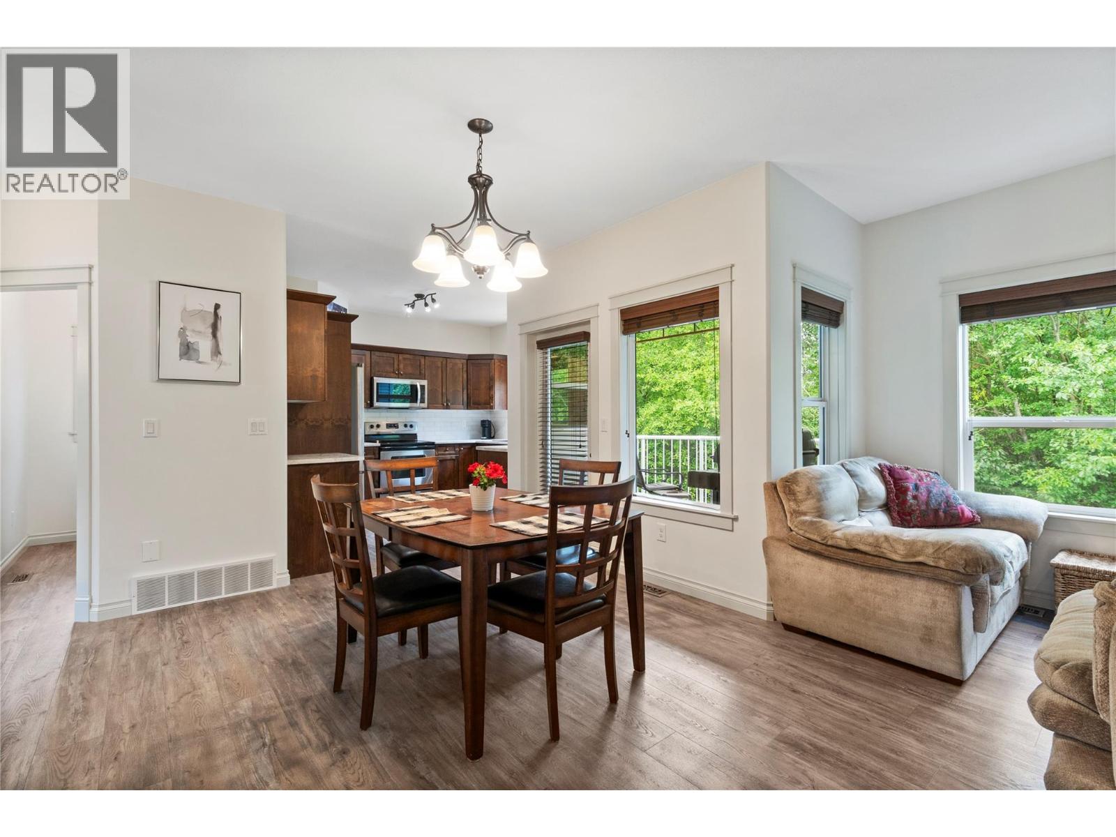 801 20th Street Ne Unit# 32, Salmon Arm, British Columbia  V1E 2R7 - Photo 14 - 10389230