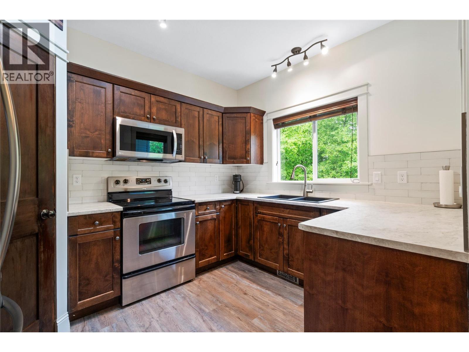 801 20th Street Ne Unit# 32, Salmon Arm, British Columbia  V1E 2R7 - Photo 17 - 10389230
