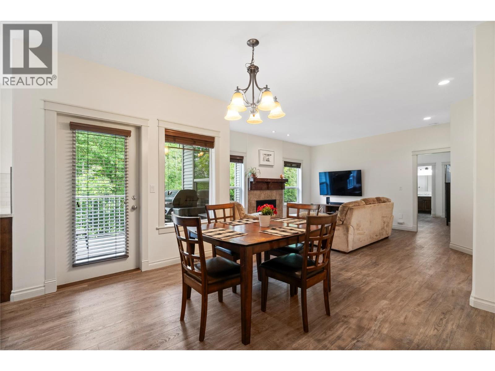 801 20th Street Ne Unit# 32, Salmon Arm, British Columbia  V1E 2R7 - Photo 24 - 10389230