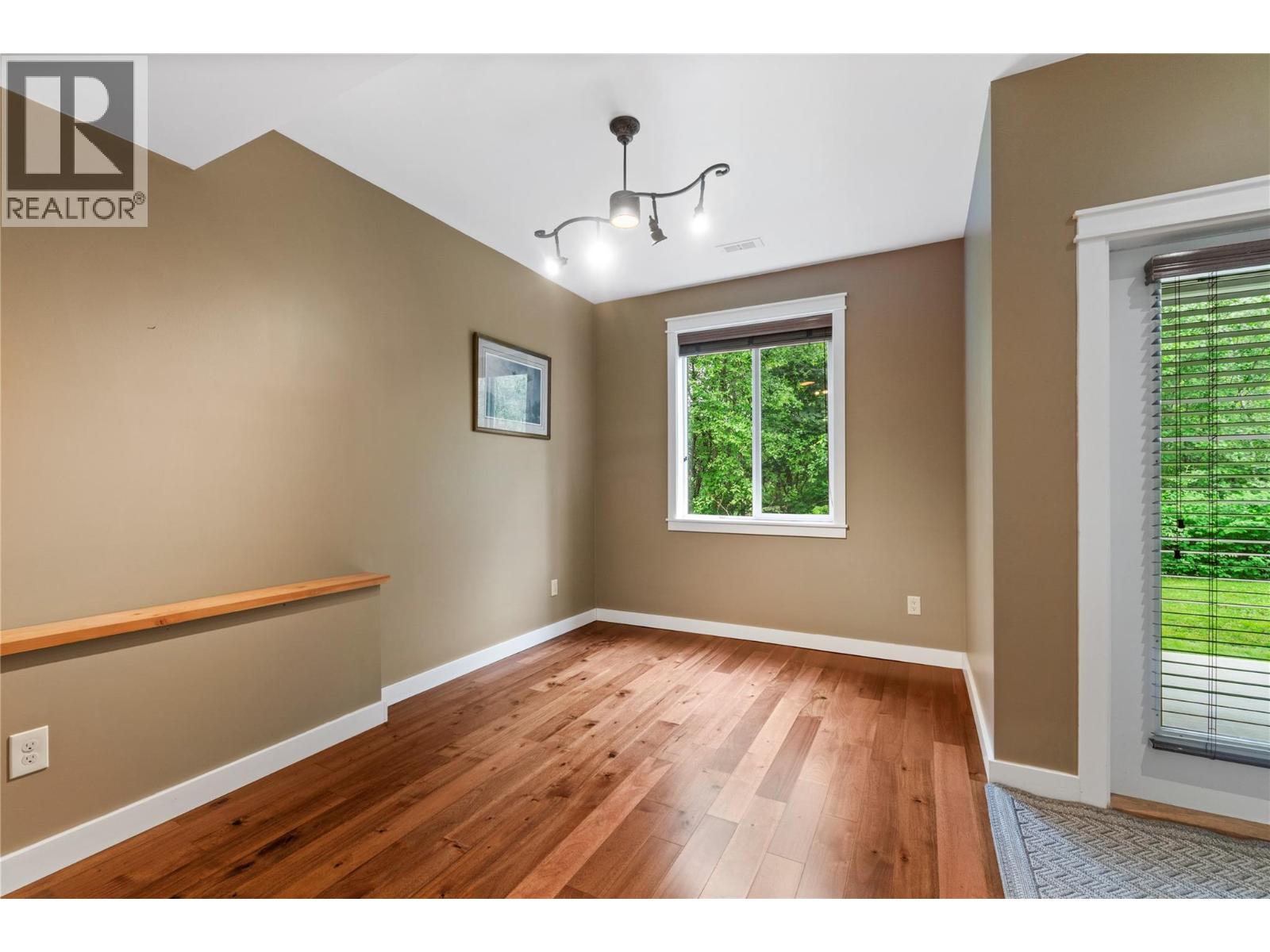 801 20th Street Ne Unit# 32, Salmon Arm, British Columbia  V1E 2R7 - Photo 33 - 10389230