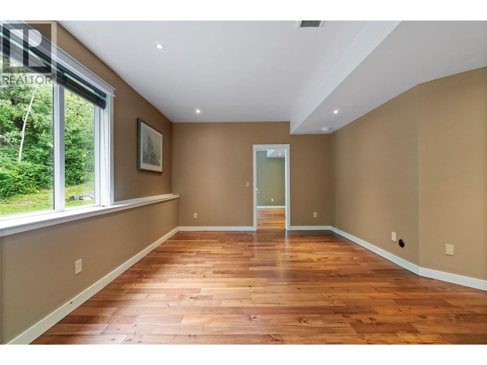 801 20th Street Ne Unit# 32, Salmon Arm, British Columbia  V1E 2R7 - Photo 39 - 10389230