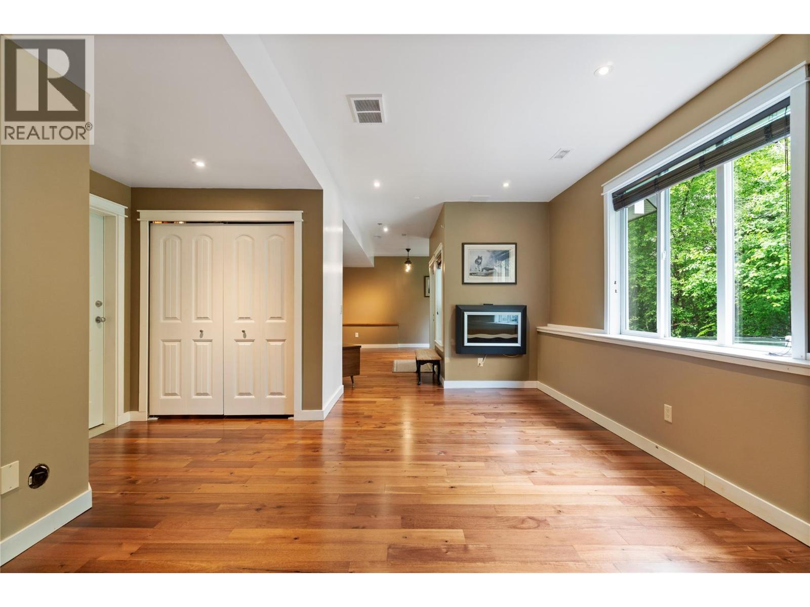 801 20th Street Ne Unit# 32, Salmon Arm, British Columbia  V1E 2R7 - Photo 42 - 10389230