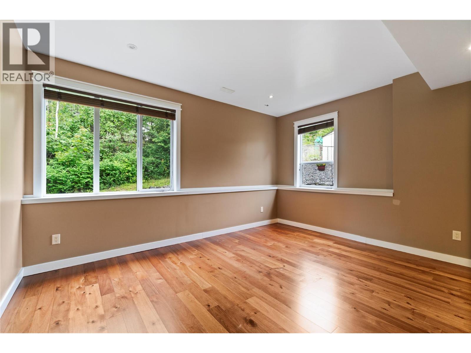 801 20th Street Ne Unit# 32, Salmon Arm, British Columbia  V1E 2R7 - Photo 46 - 10389230