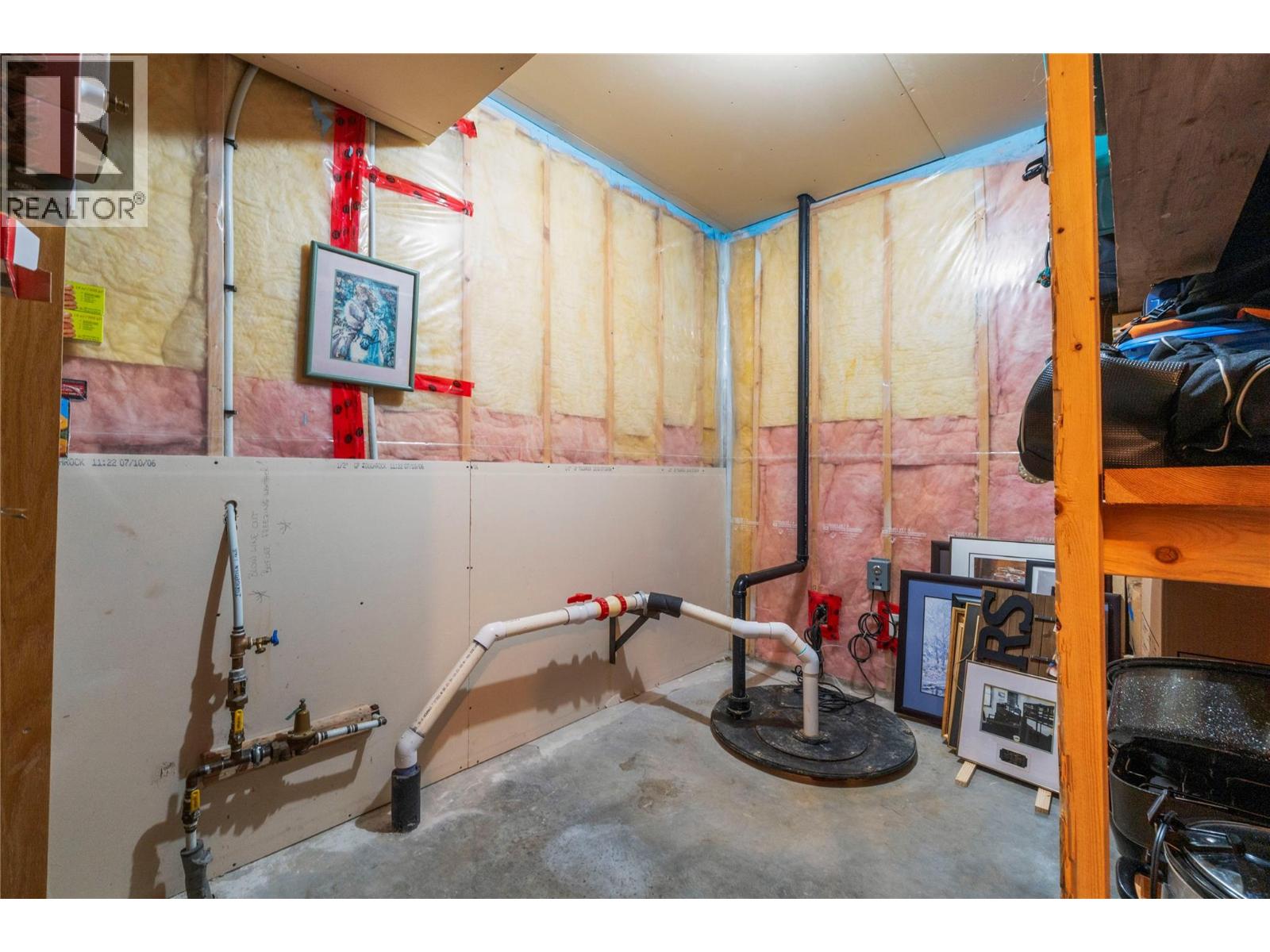 801 20th Street Ne Unit# 32, Salmon Arm, British Columbia  V1E 2R7 - Photo 51 - 10389230
