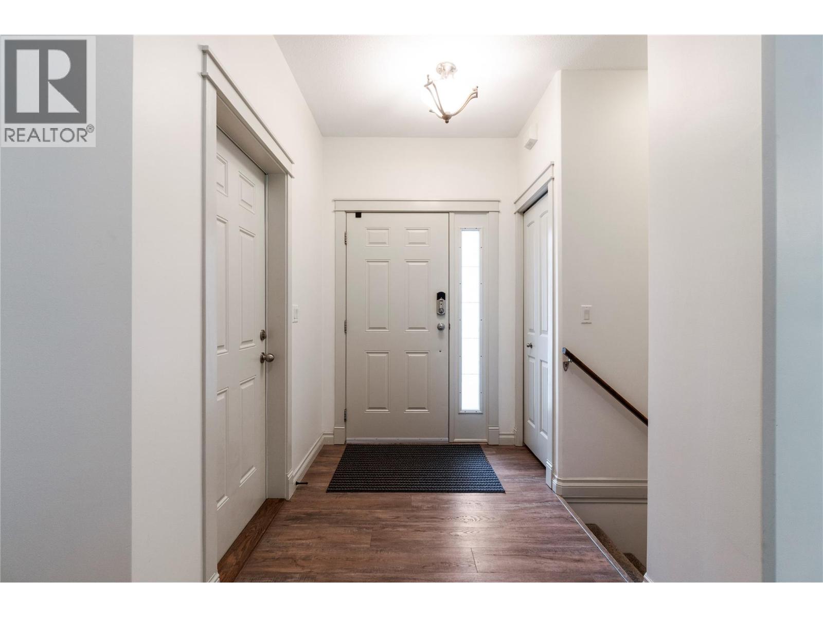 801 20th Street Ne Unit# 32, Salmon Arm, British Columbia  V1E 2R7 - Photo 8 - 10389230