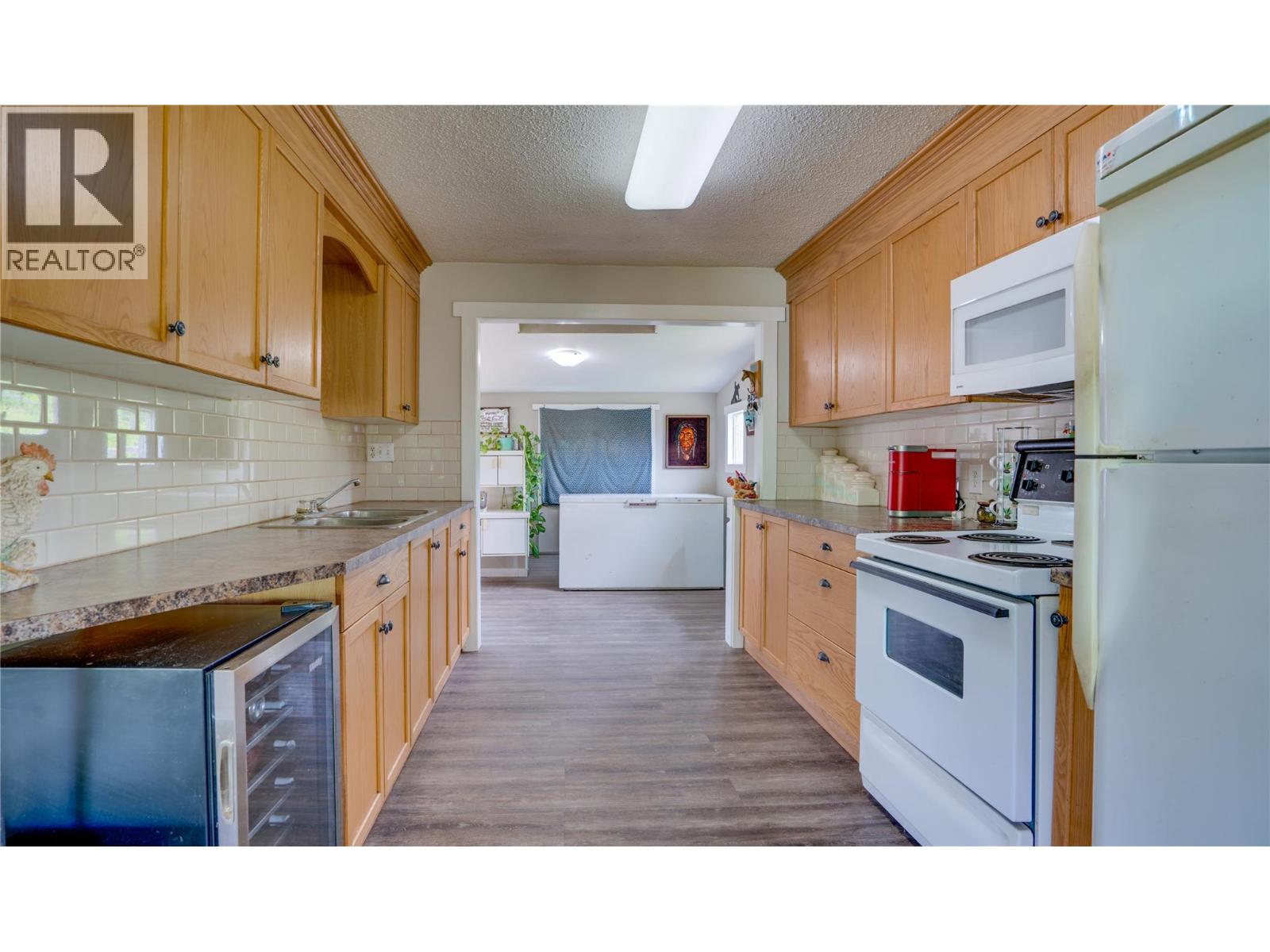 4878 Stepney Road, Spallumcheen, British Columbia  V4Y 0R7 - Photo 12 - 10391104