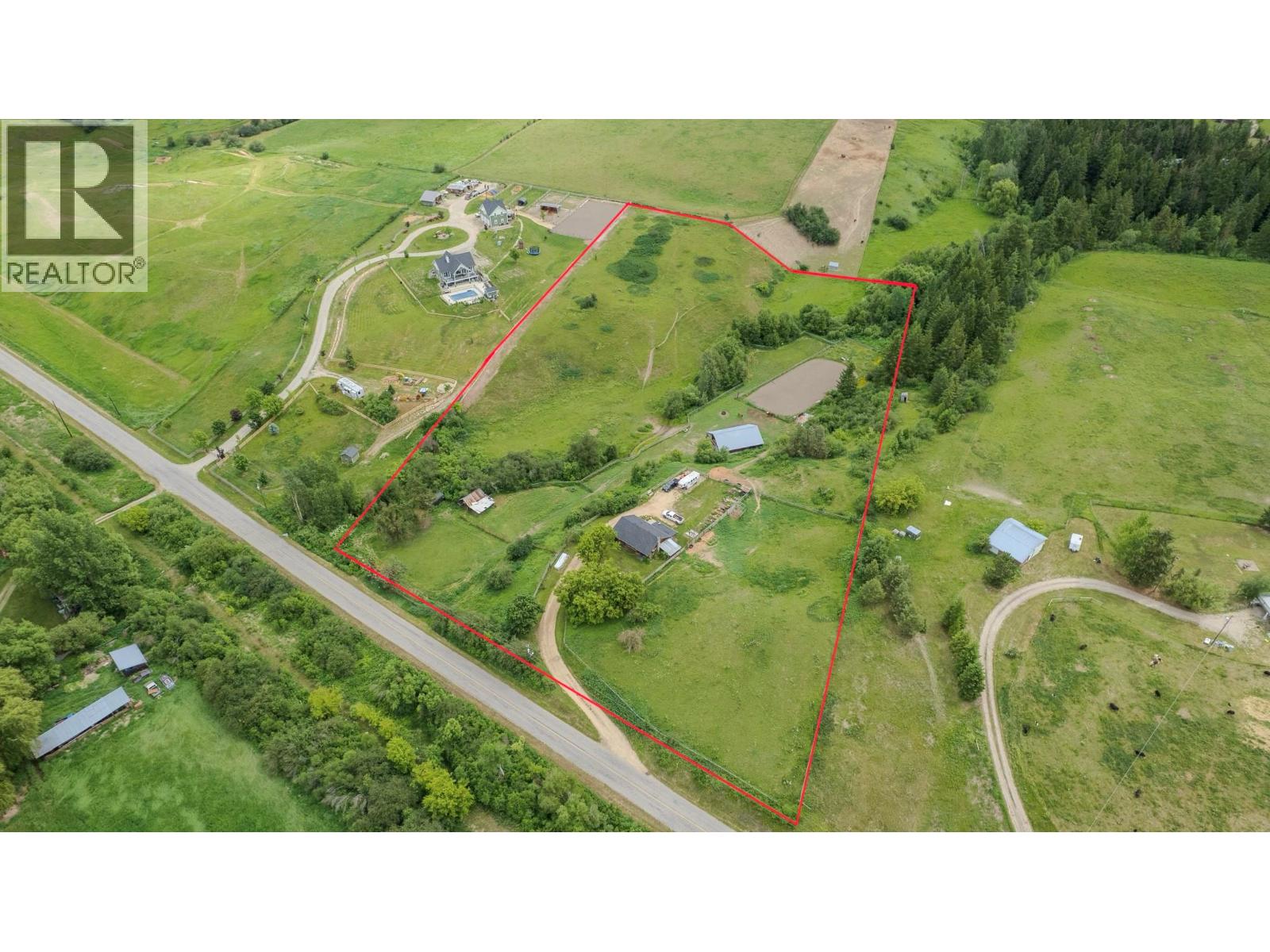 4878 Stepney Road, Spallumcheen, British Columbia  V4Y 0R7 - Photo 1 - 10390912