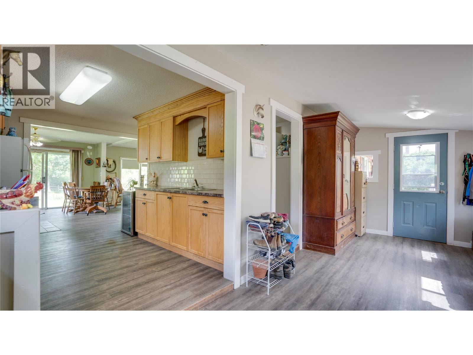 4878 Stepney Road, Spallumcheen, British Columbia  V4Y 0R7 - Photo 10 - 10390912