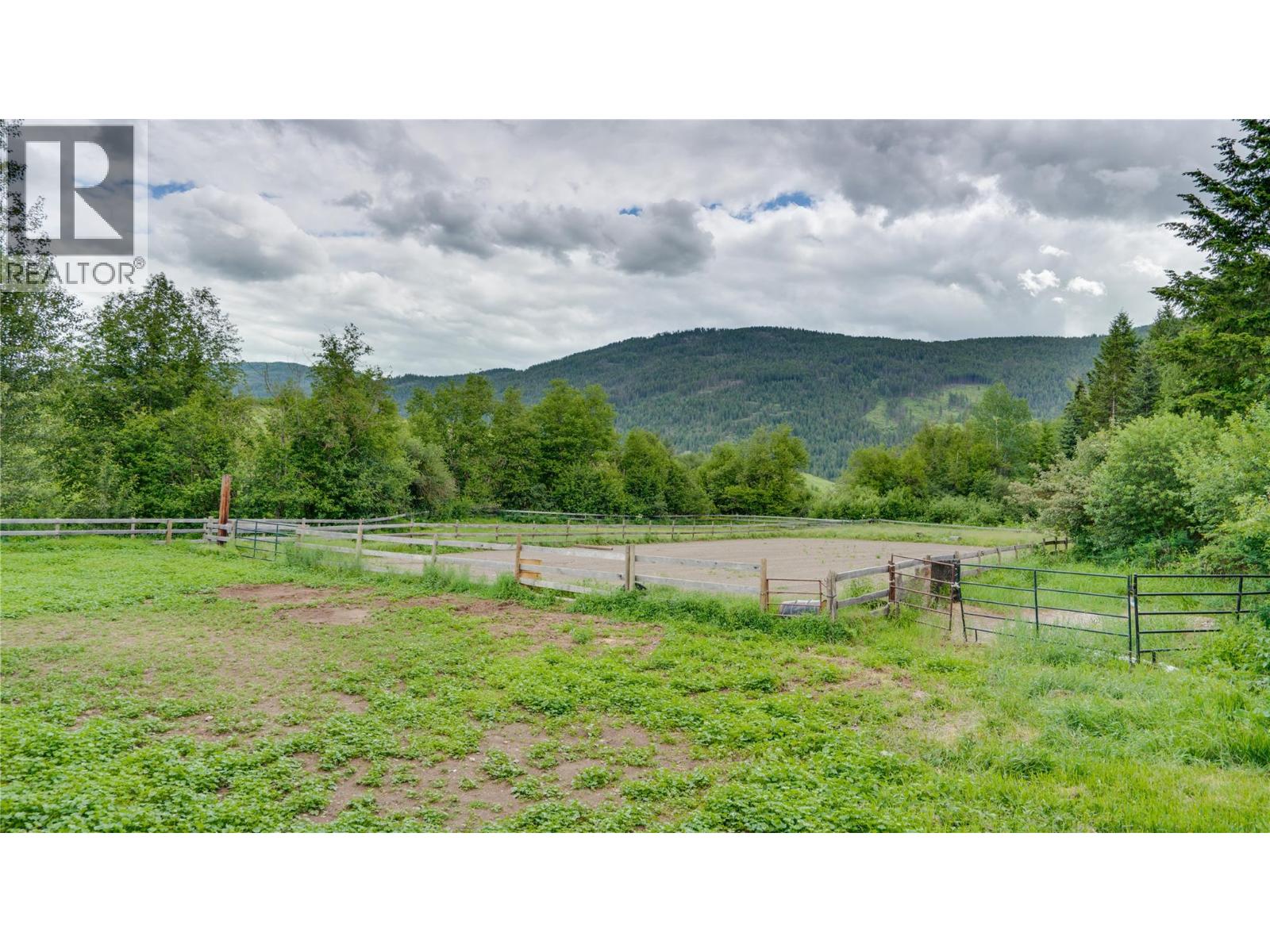 4878 Stepney Road, Spallumcheen, British Columbia  V4Y 0R7 - Photo 37 - 10390912