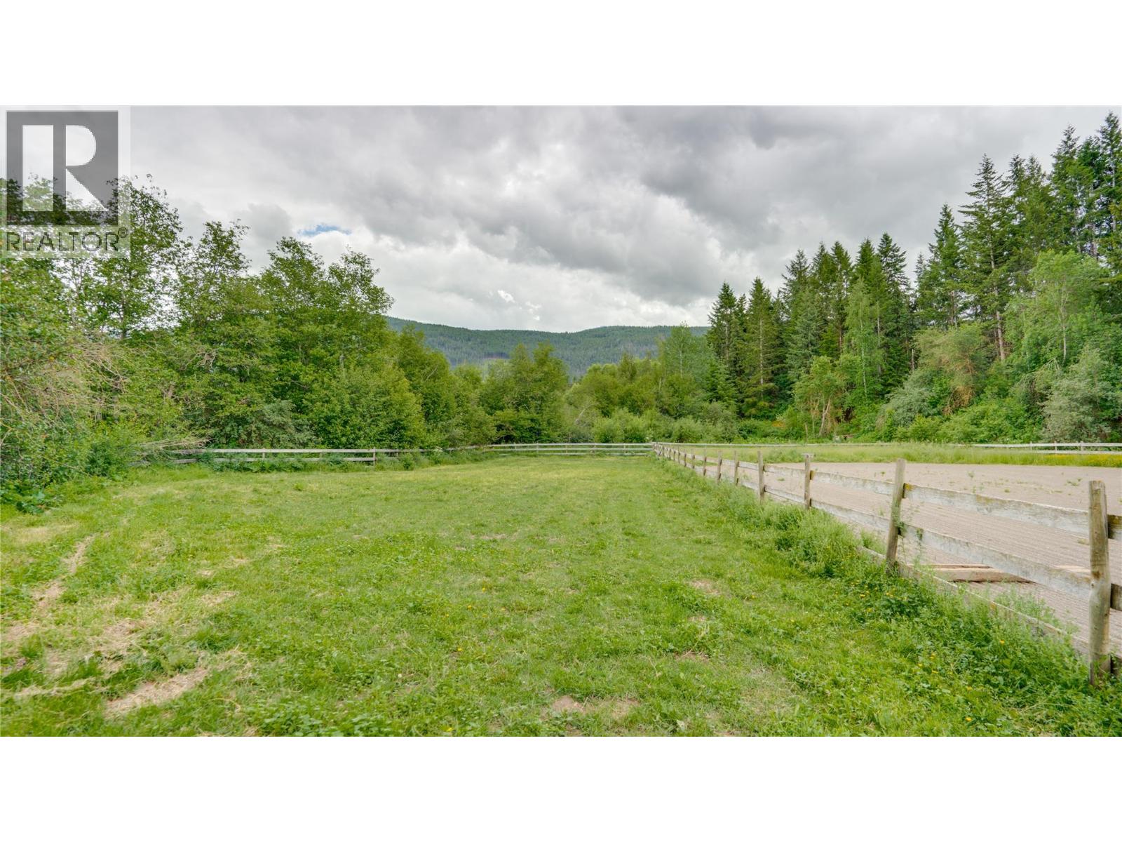 4878 Stepney Road, Spallumcheen, British Columbia  V4Y 0R7 - Photo 38 - 10390912