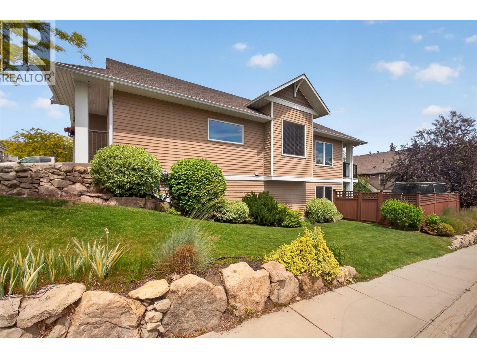 2054 Elkridge Drive, West Kelowna, British Columbia  V4T 3K1 - Photo 50 - 10389708