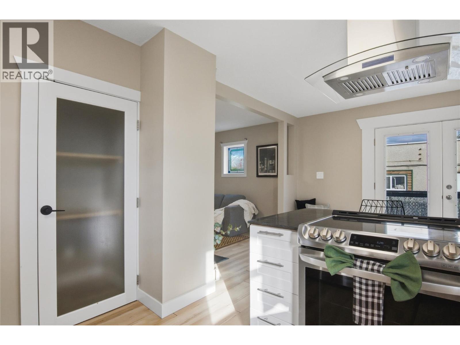 121 Willow Street, Kamloops, British Columbia  V2B 4C6 - Photo 20 - 10391207