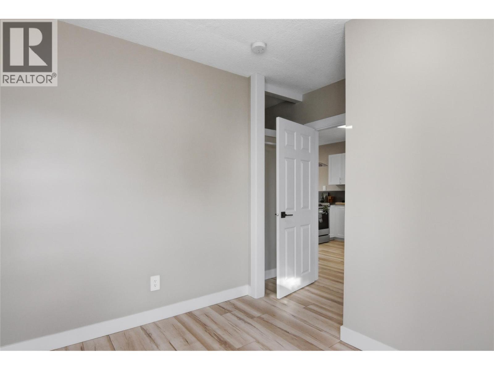 121 Willow Street, Kamloops, British Columbia  V2B 4C6 - Photo 34 - 10391207