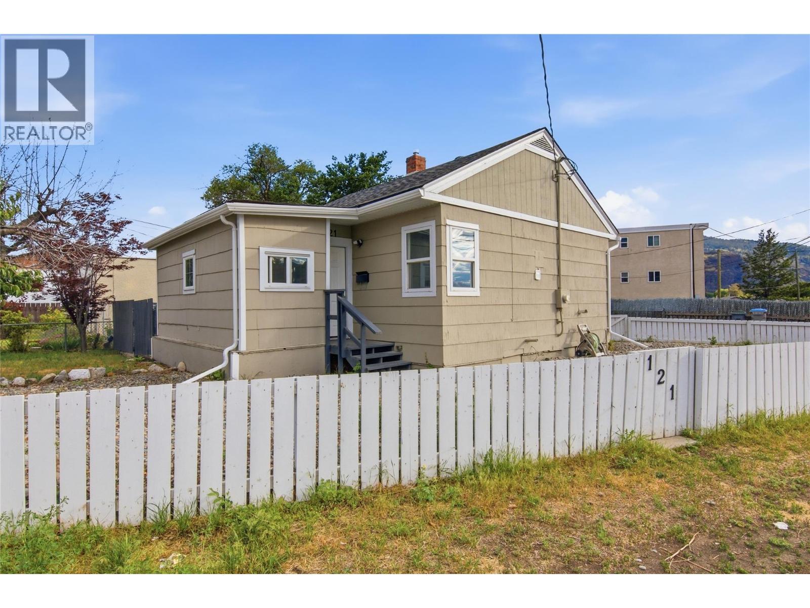 121 Willow Street, Kamloops, British Columbia  V2B 4C6 - Photo 5 - 10391207