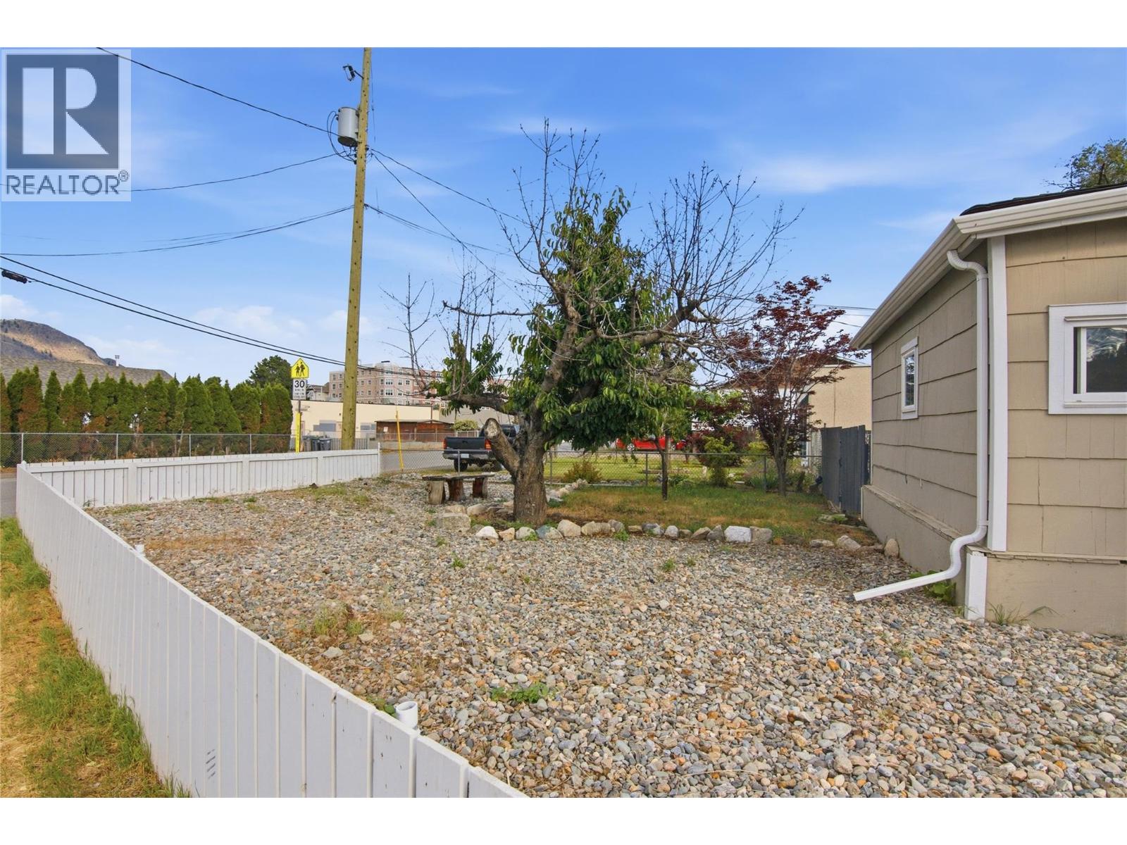 121 Willow Street, Kamloops, British Columbia  V2B 4C6 - Photo 8 - 10391207